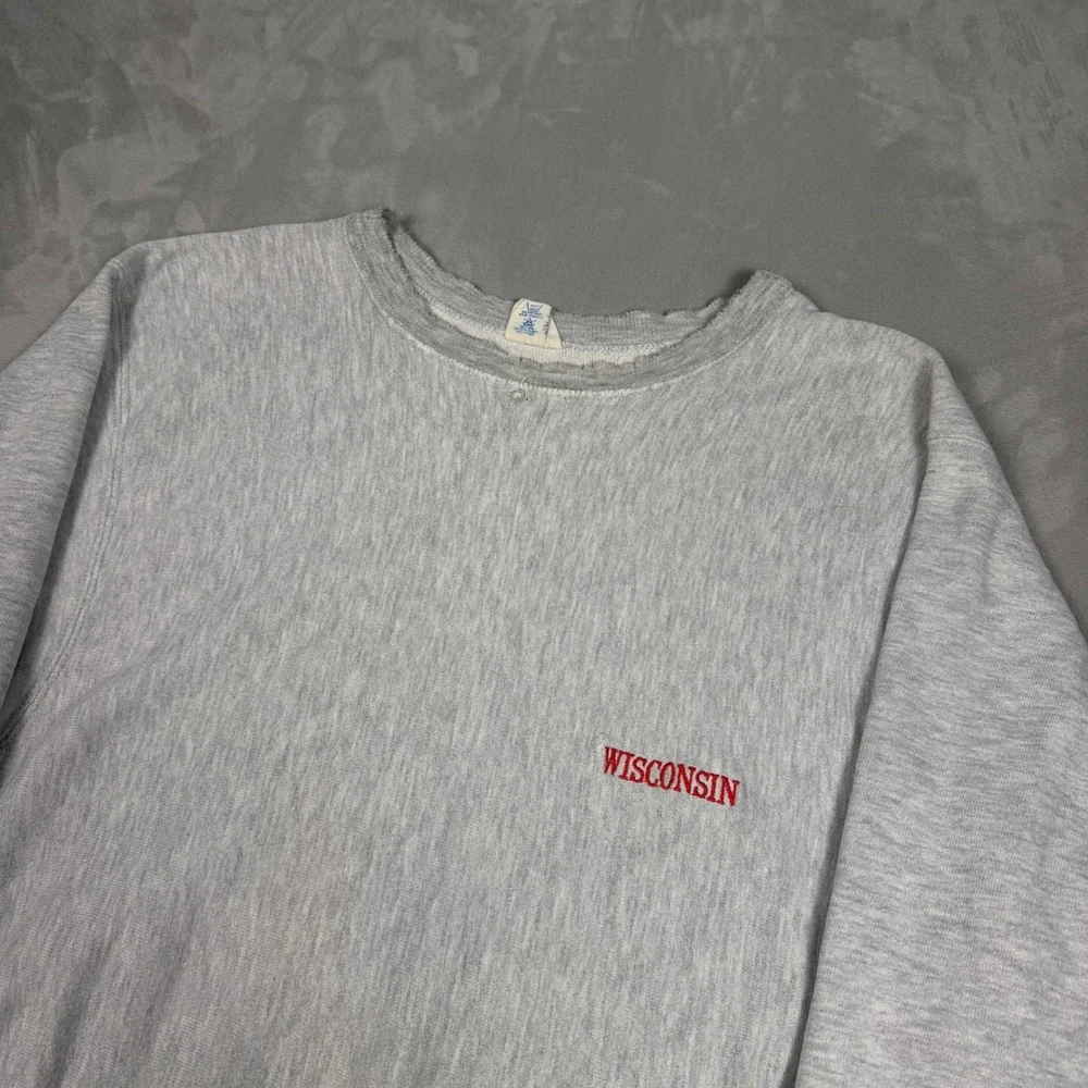90s Mens Champion Reverse Weave Wisconsin Distressed Sweatshirt XL